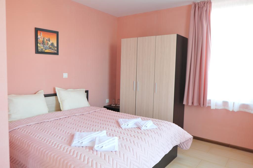 Diva Hotel Благоэвгард Номер фото